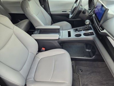 2026 Toyota Sienna XLE 8 Passenger