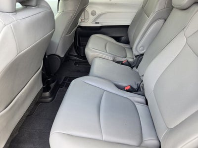 2026 Toyota Sienna XLE 8 Passenger