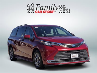 2022 Toyota Sienna XLE 7 Passenger
