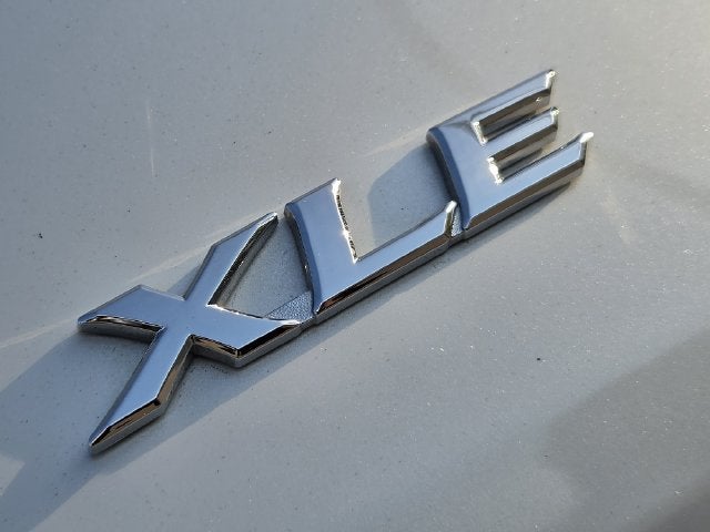 2025 Toyota Sienna XLE 8 Passenger