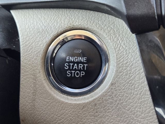 2017 Toyota Sienna XLE 8 Passenger