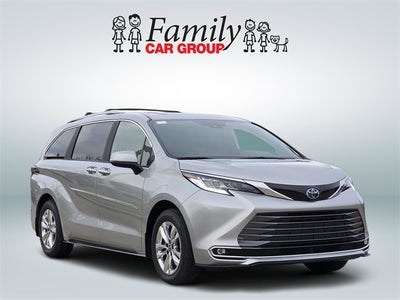 2025 Toyota Sienna Limited 7 Passenger