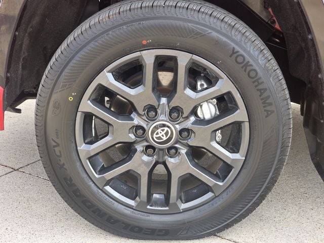 2025 Toyota Tundra Platinum - Photo 11