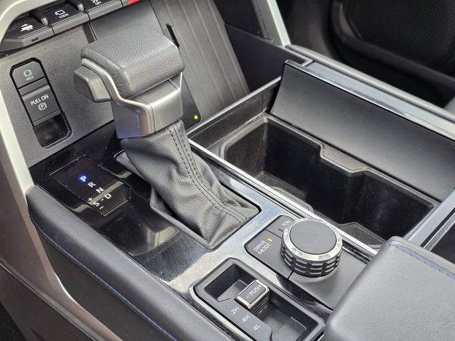 2025 Toyota Tundra Platinum - Photo 18