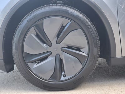 2026 Tesla Model Y Long Range