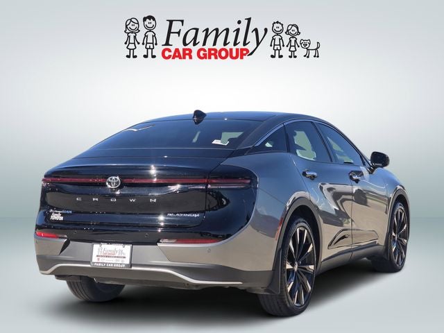 2025 Toyota Crown Platinum