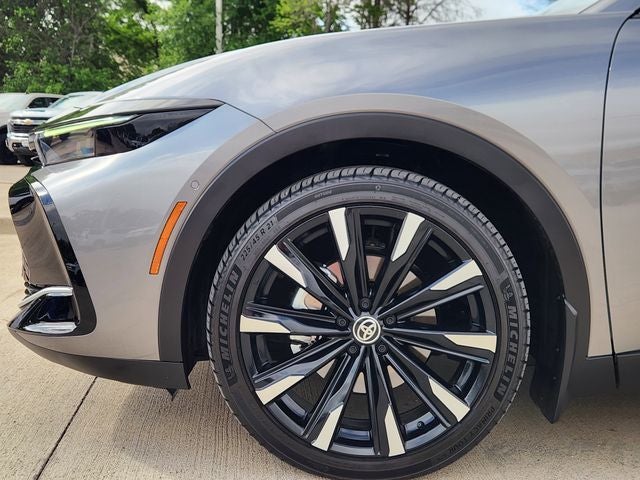 2025 Toyota Crown Platinum