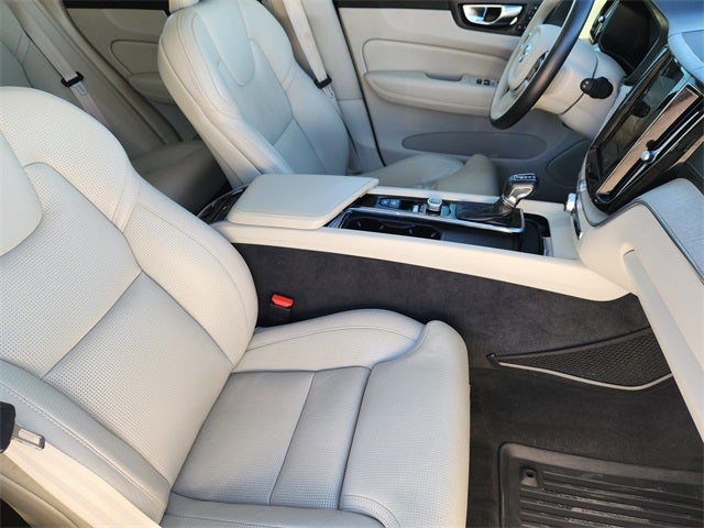 2021 Volvo XC60 T5 Inscription