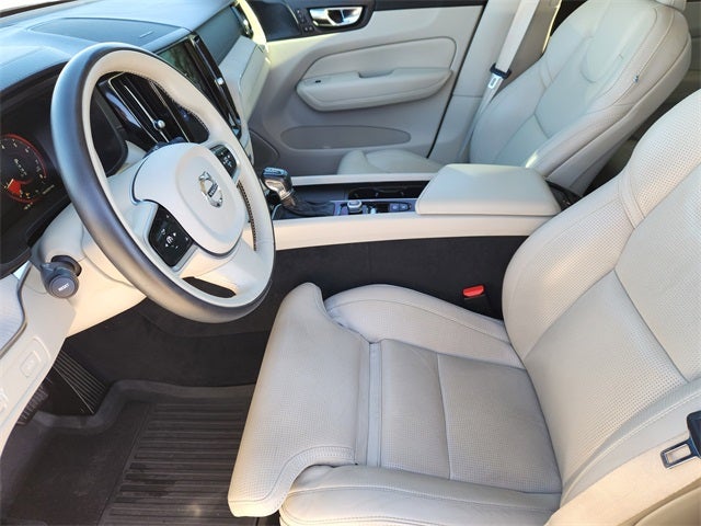 2021 Volvo XC60 T5 Inscription