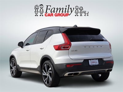 2020 Volvo XC40 R-Design