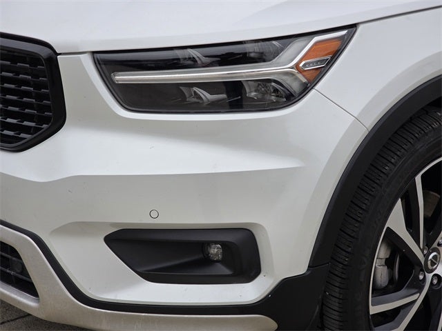 2020 Volvo XC40 R-Design