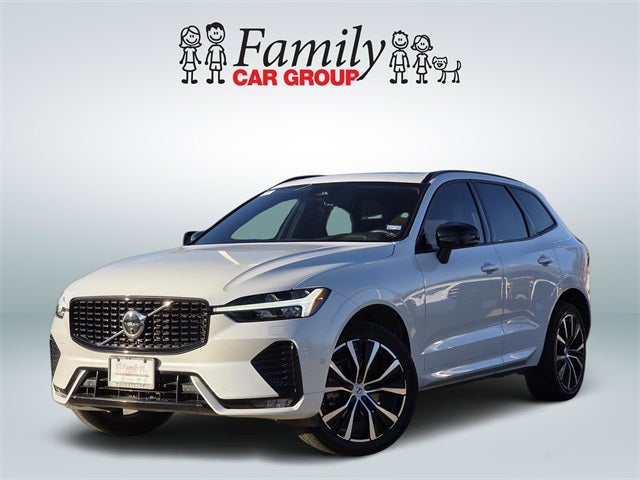 2024 Volvo XC60 B5 Plus Dark Theme