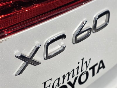 2024 Volvo XC60 B5 Plus Dark Theme