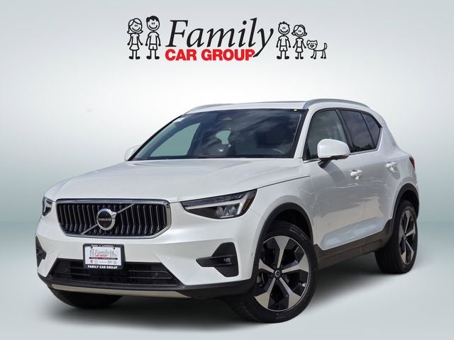 2023 Volvo XC40 B5 Ultimate Bright AWD's photo