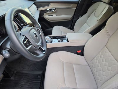 2025 Volvo XC90 B5 Core 2025.5
