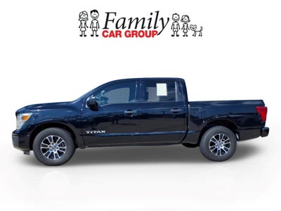 2023 Nissan Titan SV