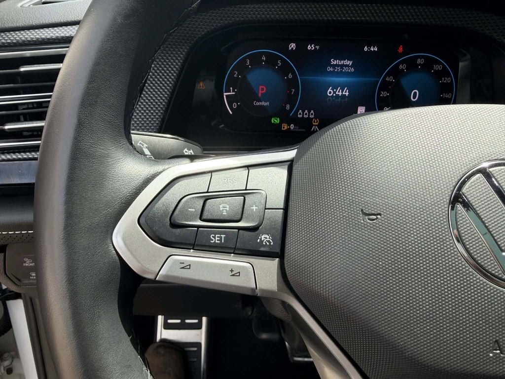2024 Volkswagen Atlas Cross Sport 2.0T SEL R-Line