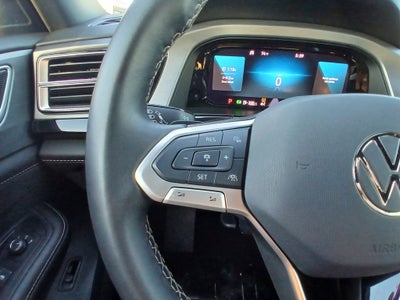 2025 Volkswagen Atlas Cross Sport 2.0T SE w/Technology