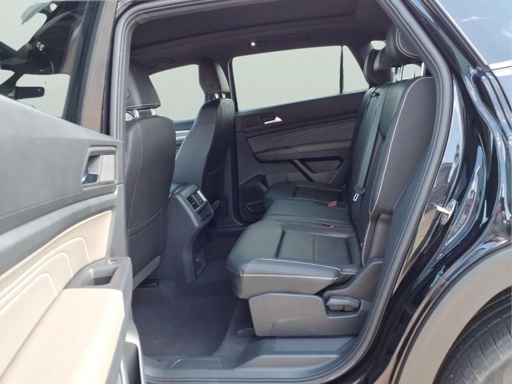 2023 Volkswagen Atlas Cross Sport 2.0T SE w/Technology