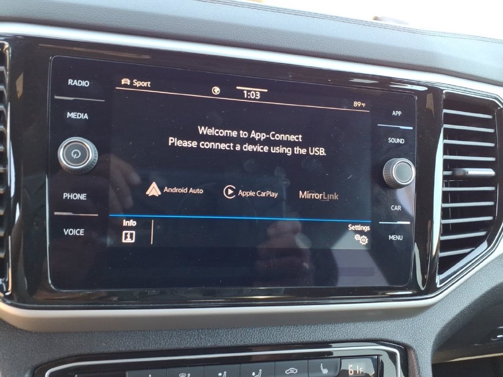 2023 Volkswagen Atlas Cross Sport 3.6L V6 SE w/Technology