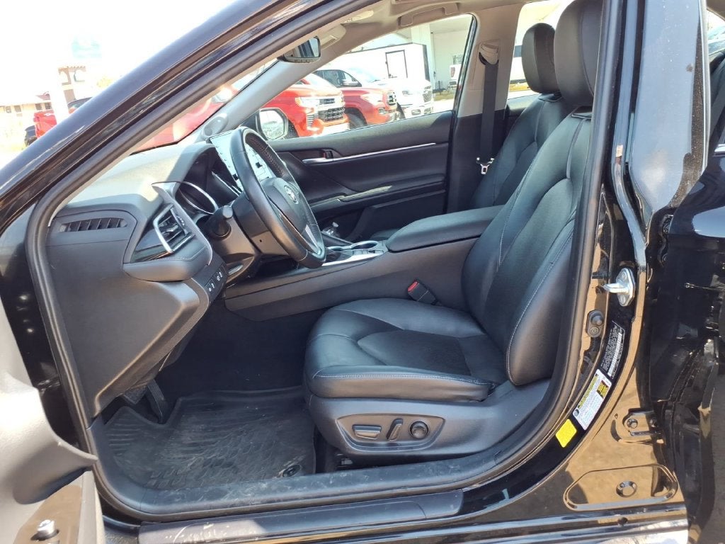 2021 Toyota Camry Hybrid XLE