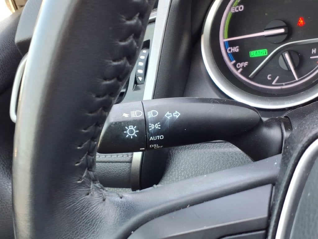 2021 Toyota Camry Hybrid XLE