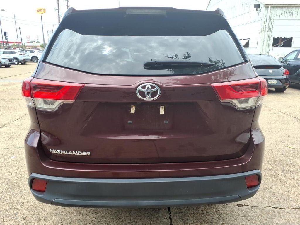 2019 Toyota Highlander LE