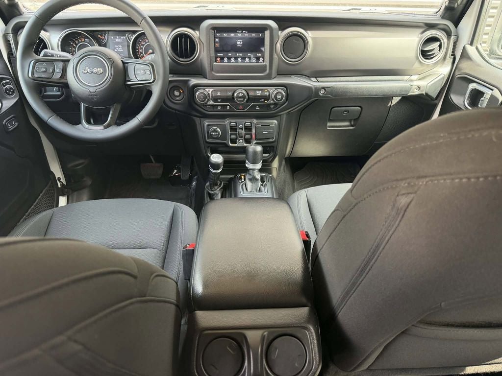 2023 Jeep Gladiator Sport S