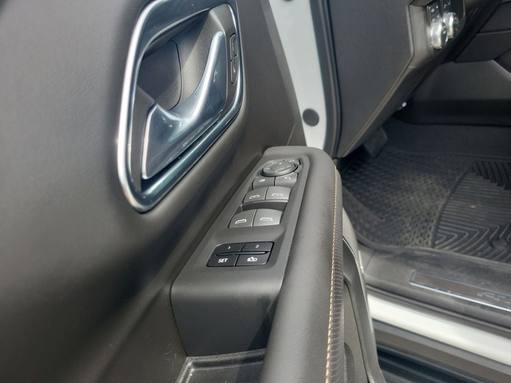 2024 GMC Yukon AT4
