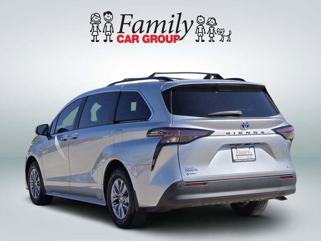 2025 Toyota Sienna XLE 8 Passenger