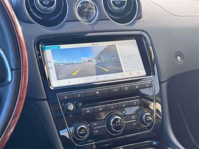 2019 Jaguar XJ R-Sport