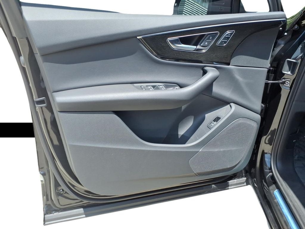 2023 Audi Q7 45 Premium quattro
