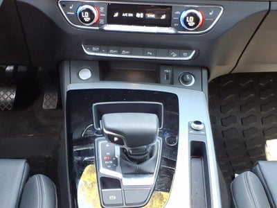 2024 Audi Q5 45 S line Premium quattro
