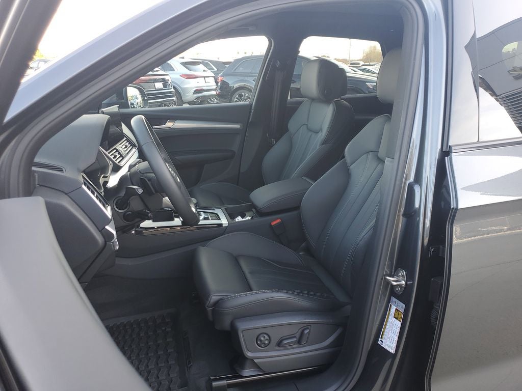 2025 Audi Q5 45 S line Premium quattro