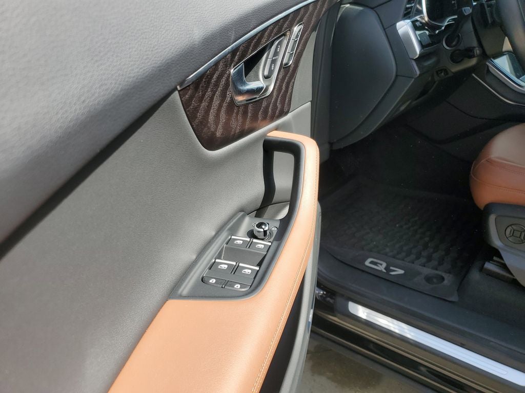 2023 Audi Q7 55 Premium Plus quattro