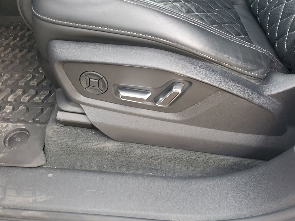 2023 Audi SQ7 Prestige quattro