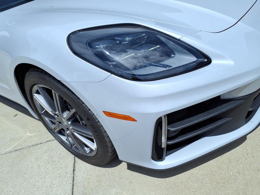 2024 Porsche Panamera Base