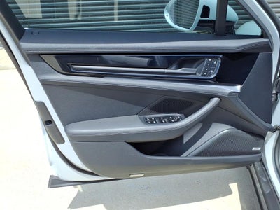 2024 Porsche Panamera Base