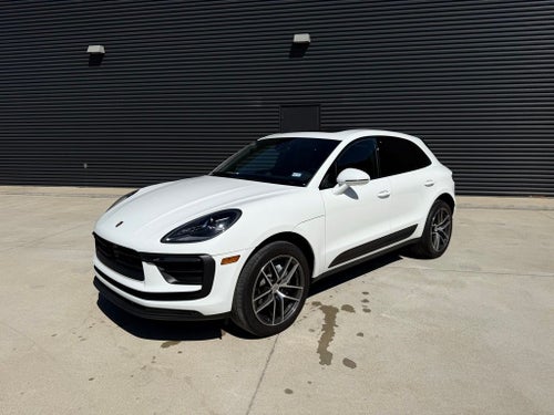 2023 Porsche Macan Base
