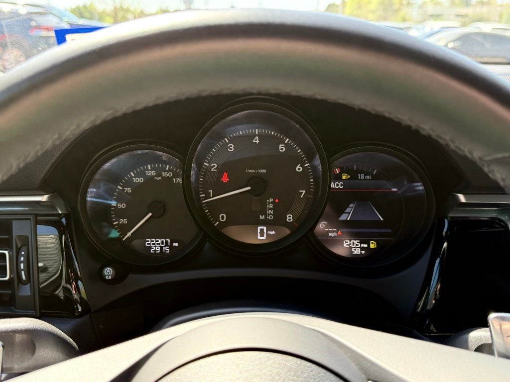 2023 Porsche Macan Base