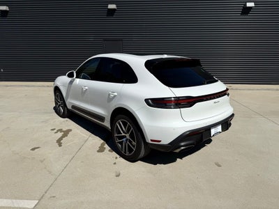 2023 Porsche Macan Base
