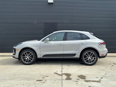2025 Porsche Macan AWD
