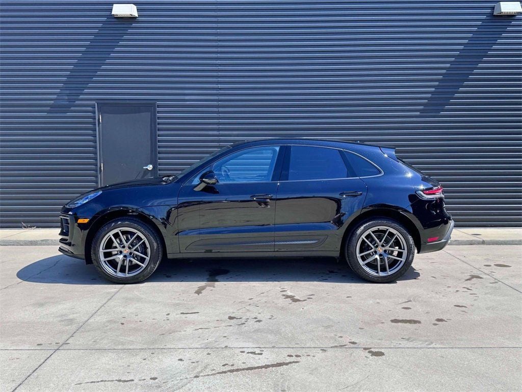2025 Porsche Macan AWD