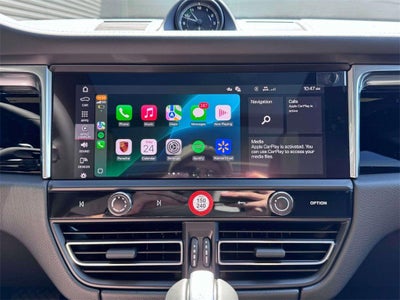 2025 Porsche Macan AWD