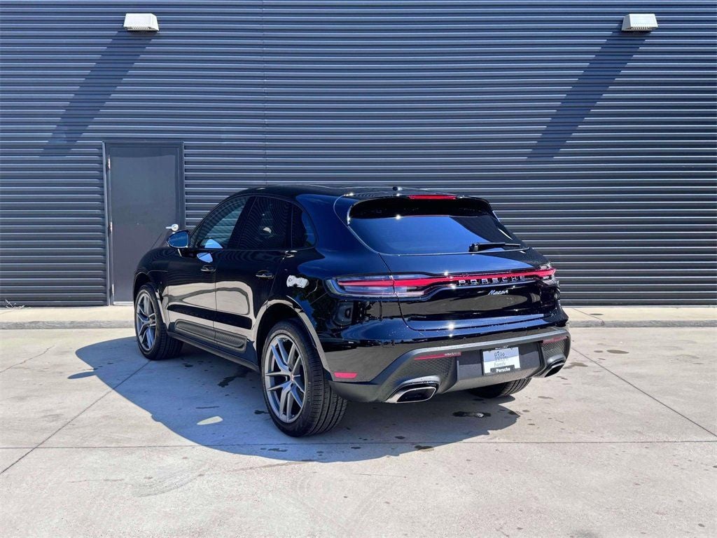 2025 Porsche Macan AWD
