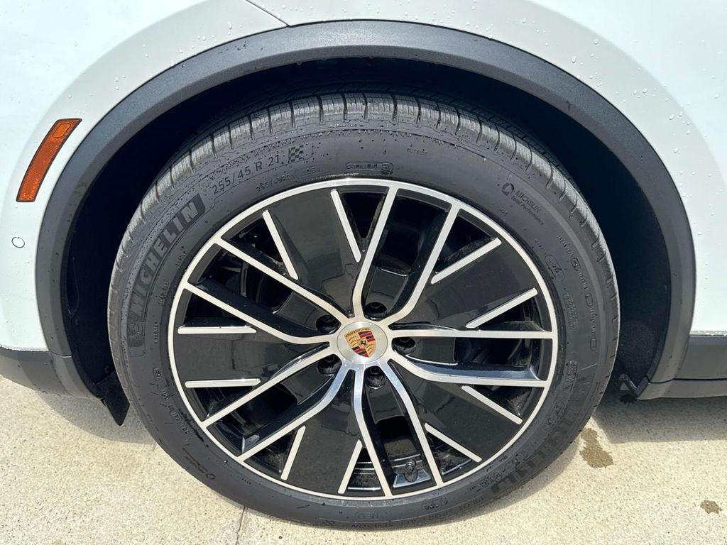 2024 Porsche Macan Electric 4