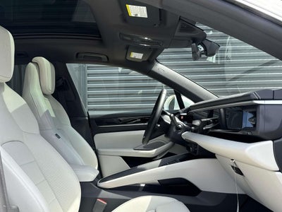 2024 Porsche Macan Electric 4