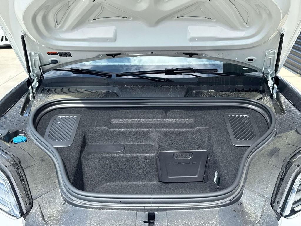 2024 Porsche Macan Electric 4