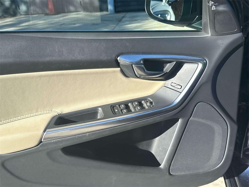 2016 Volvo S60 T5 Drive-E Premier