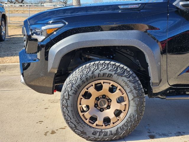 2026 Toyota Tacoma i-FORCE MAX Tacoma Trailhunter